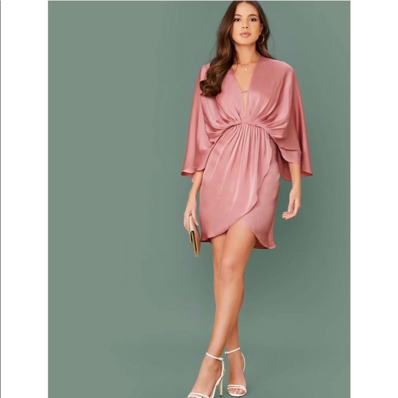 5⭐️ Caitlín Cocktail Satin Dress - Picture 3 of 7